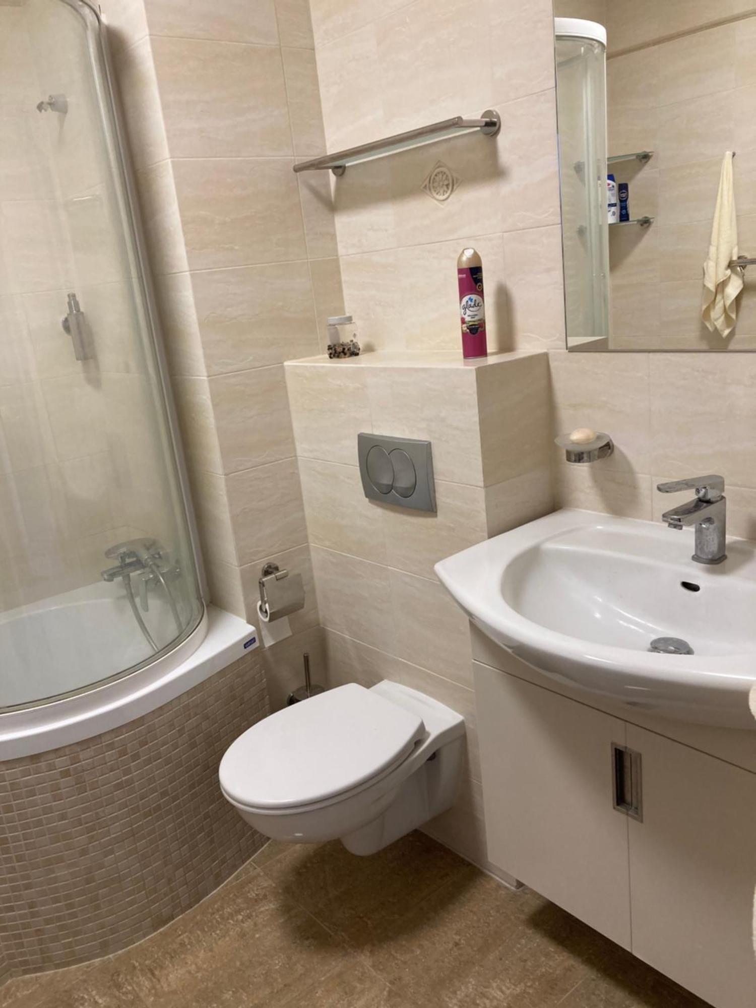 Przestronny Apartament Na Dolnej Варшава Экстерьер фото